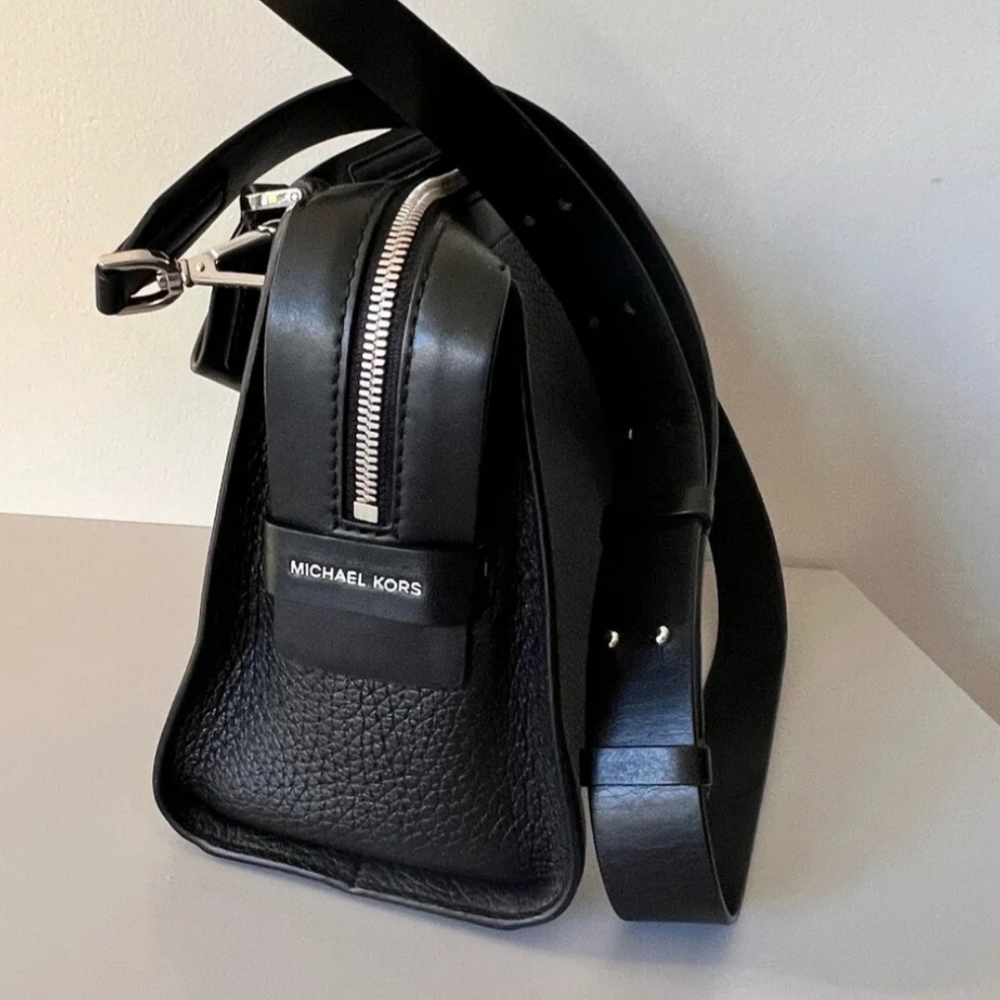 Michael Kors INGRID Medium Shoulder Black Leather Handbag - Picture 1 of 8